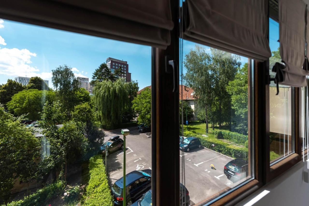 La Nueve Suite Braşov Extérieur photo